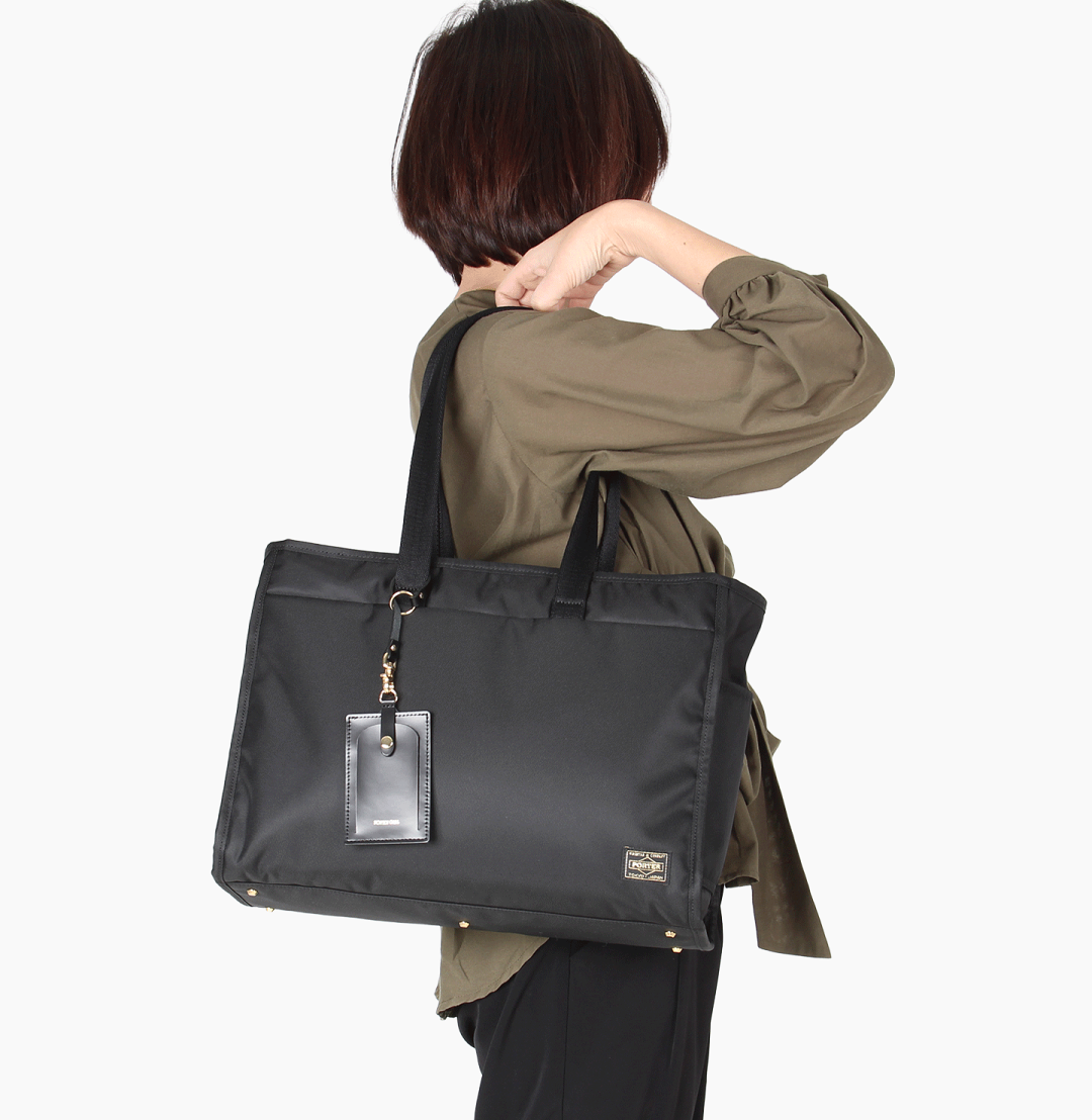 PORTER SHEA（ポーター シア）