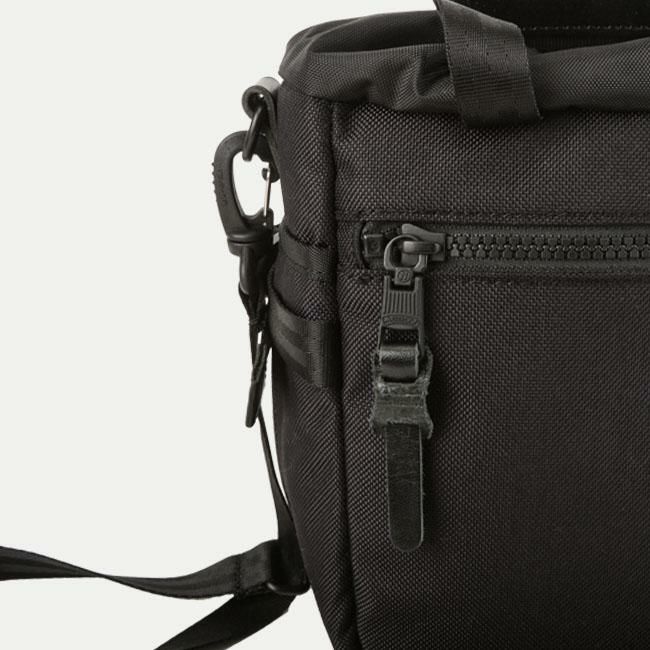 アッソブ エクスクルーシブバリスティックナイロン ショルダーバッグ A2SOV 061326