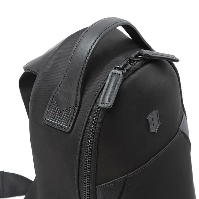 ビクトリノックス アロックスネロ ボディバッグ Victorinox 611808
