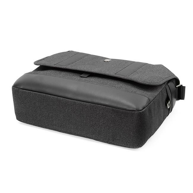 ビクトリノックス アーキテクチャーアーバン2.0 メッセンジャーバッグ Victorinox 611958