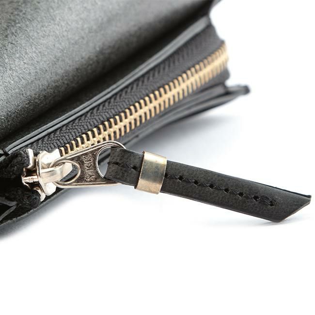 スロウ イングラサット ミニウォレット SLOW so749i