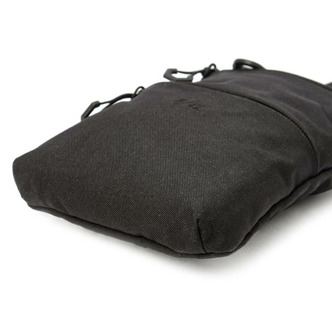 F/CE. ファイヤーレジスタント ショルダーバッグ  fr-v-pouch