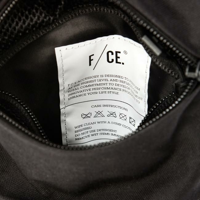 F/CE. ファイヤーレジスタント ショルダーバッグ  fr-v-pouch