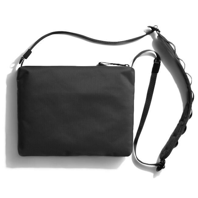 アントラック OUTDOOR CE サコッシュ  untrack-60052