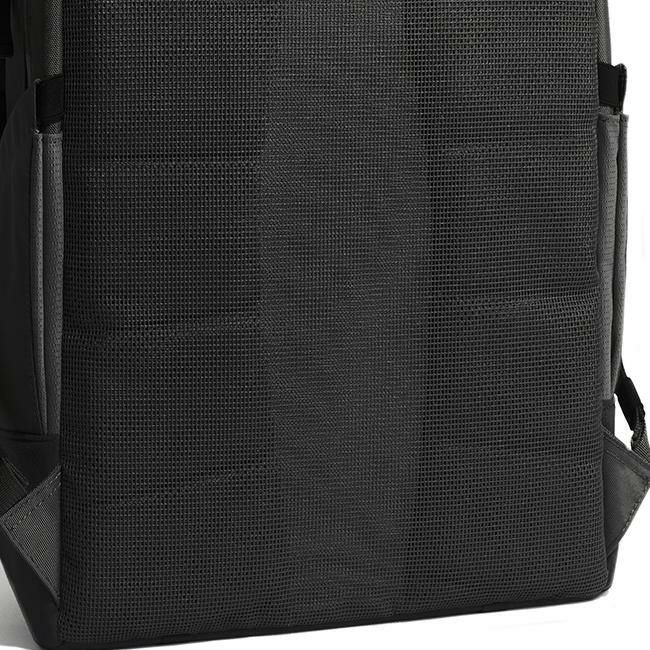 アントラック OUTDOOR/CBE リュック  untrack-60054