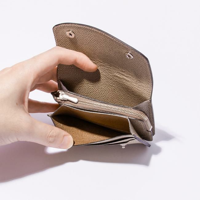 ソポ デギャーマン 二つ折り財布  so58