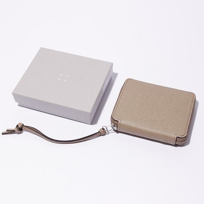ソポ デギャーマン 二つ折り財布  so36