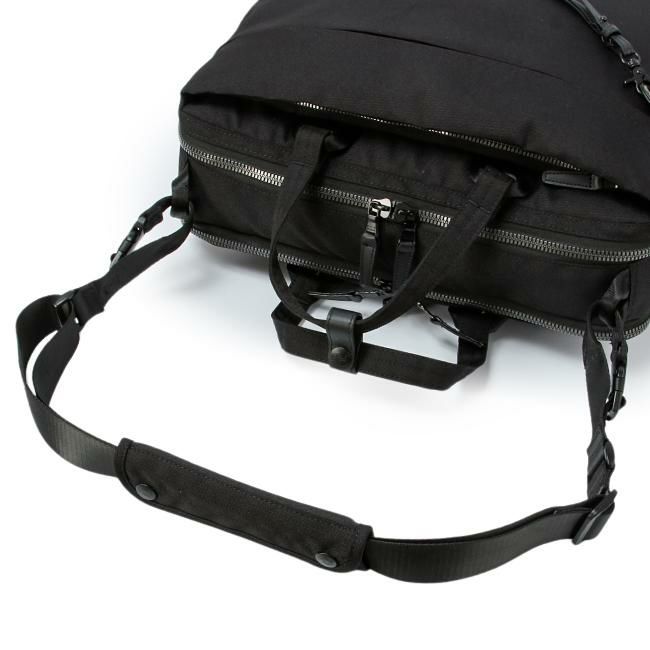 p.i.d メーゼ ブリーフケース  pan205