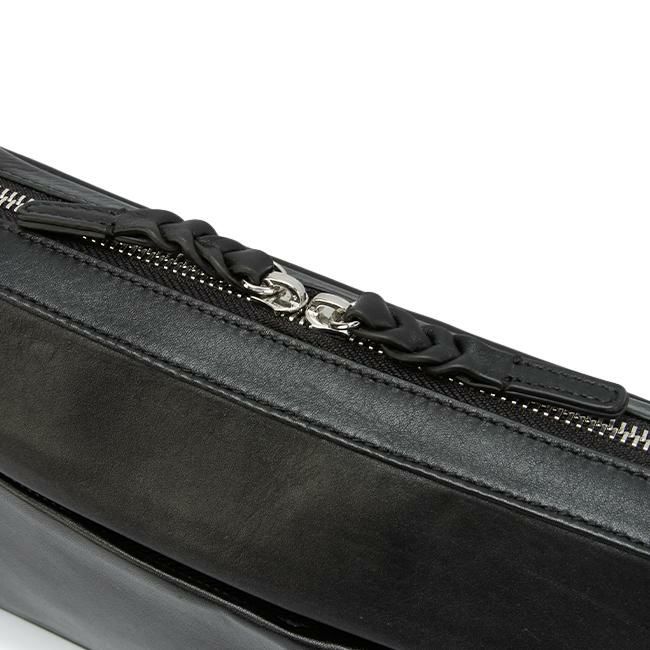 p.i.d エクリール ボディバッグ  paz104