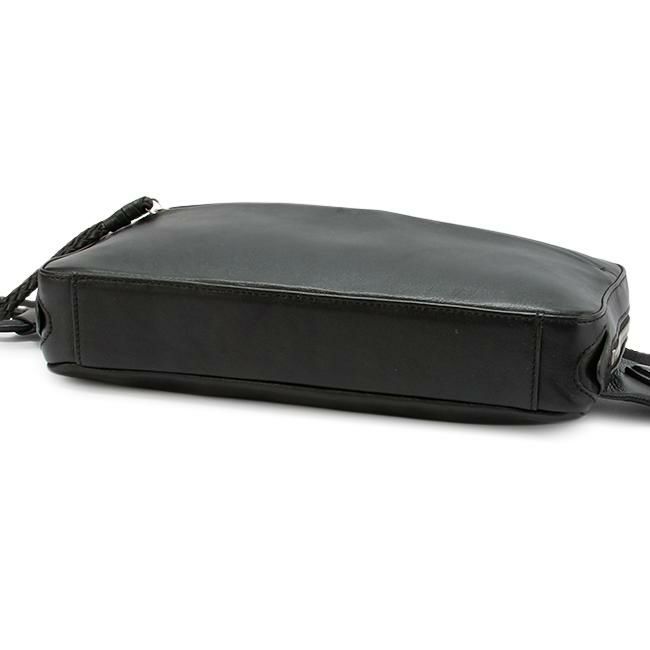 p.i.d エクリール ボディバッグ  paz104