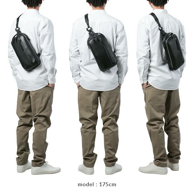 p.i.d エクリール ボディバッグ  paz105