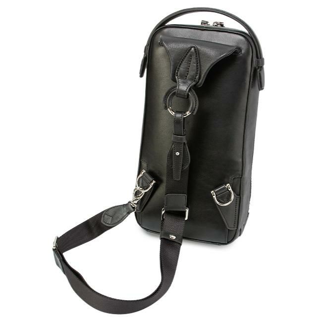 p.i.d エクリール ボディバッグ  paz105