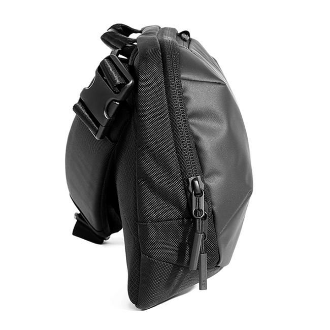 エアー テックコレクション ウエストバッグ Aer techsling3
