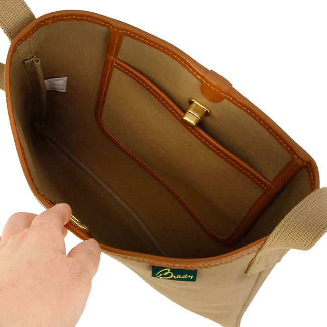 ブレディ LOWCA ショルダーバッグ Brady lowca-small
