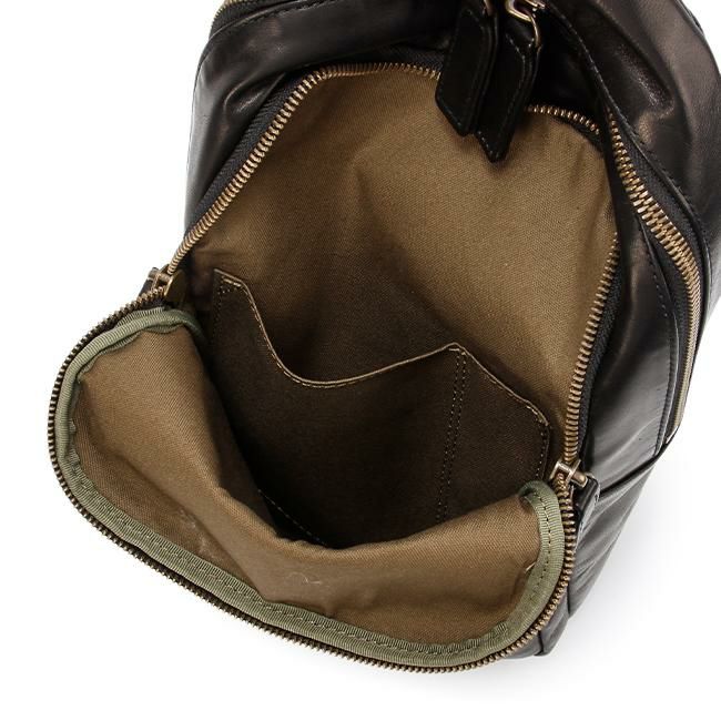 ダコタ ブラックレーベル ホースト3 ボディバッグ Dakota black label da-1623807