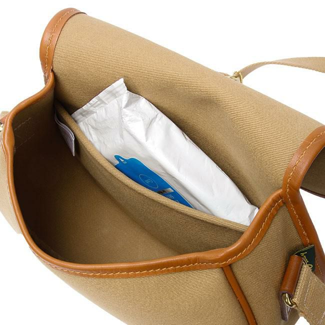 ブレディ AIRE ショルダーバッグ Brady aire