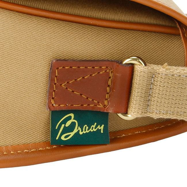 ブレディ AIRE ショルダーバッグ Brady aire