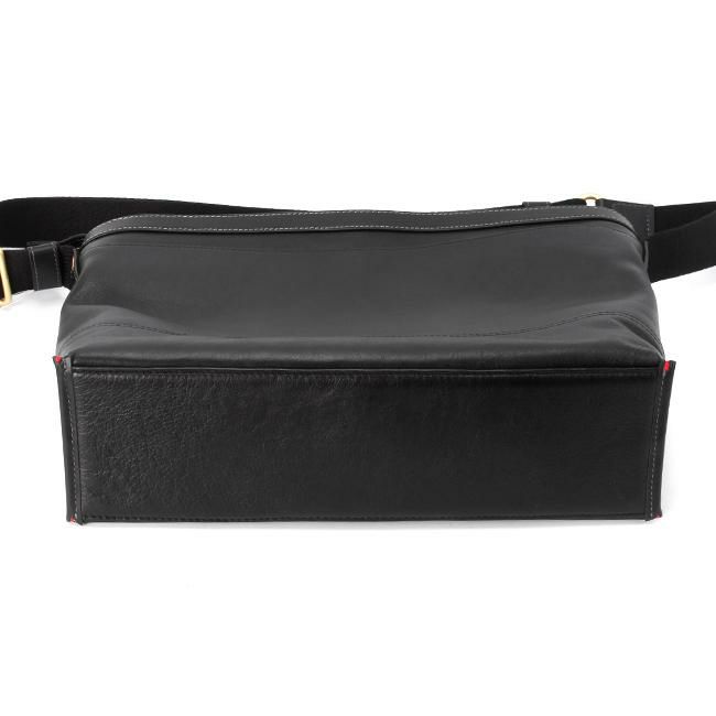 タケオキクチ マンチェスター ショルダーバッグ TAKEO KIKUCHI tk-705163