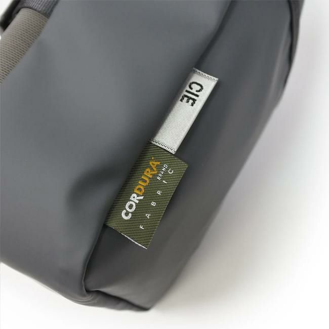 シー グリッド3 ショルダーバッグ CIE cie-032067