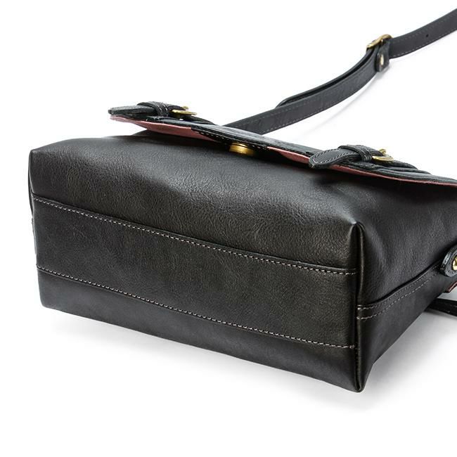 ダコタ キューブ ショルダーバッグ Dakota da-1030305