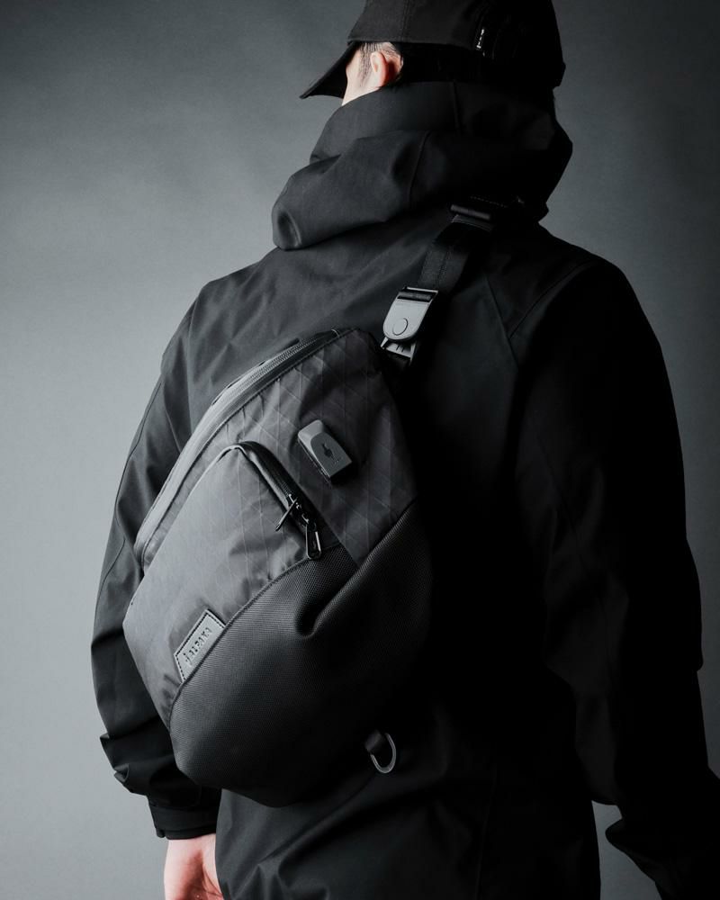 アルパカ bravo_slingmax_xpac ボディバッグ ALPAKA bravo-slingmax-xp