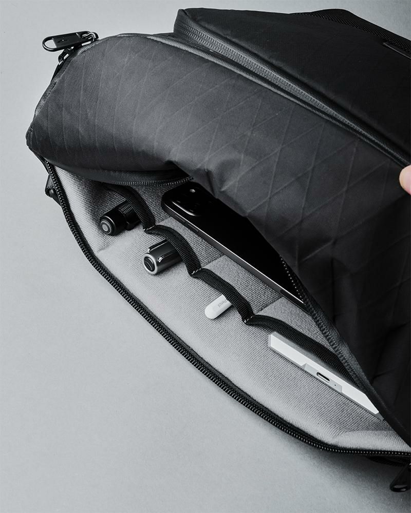 アルパカ bravo_slingmax_xpac ボディバッグ ALPAKA bravo-slingmax-xp