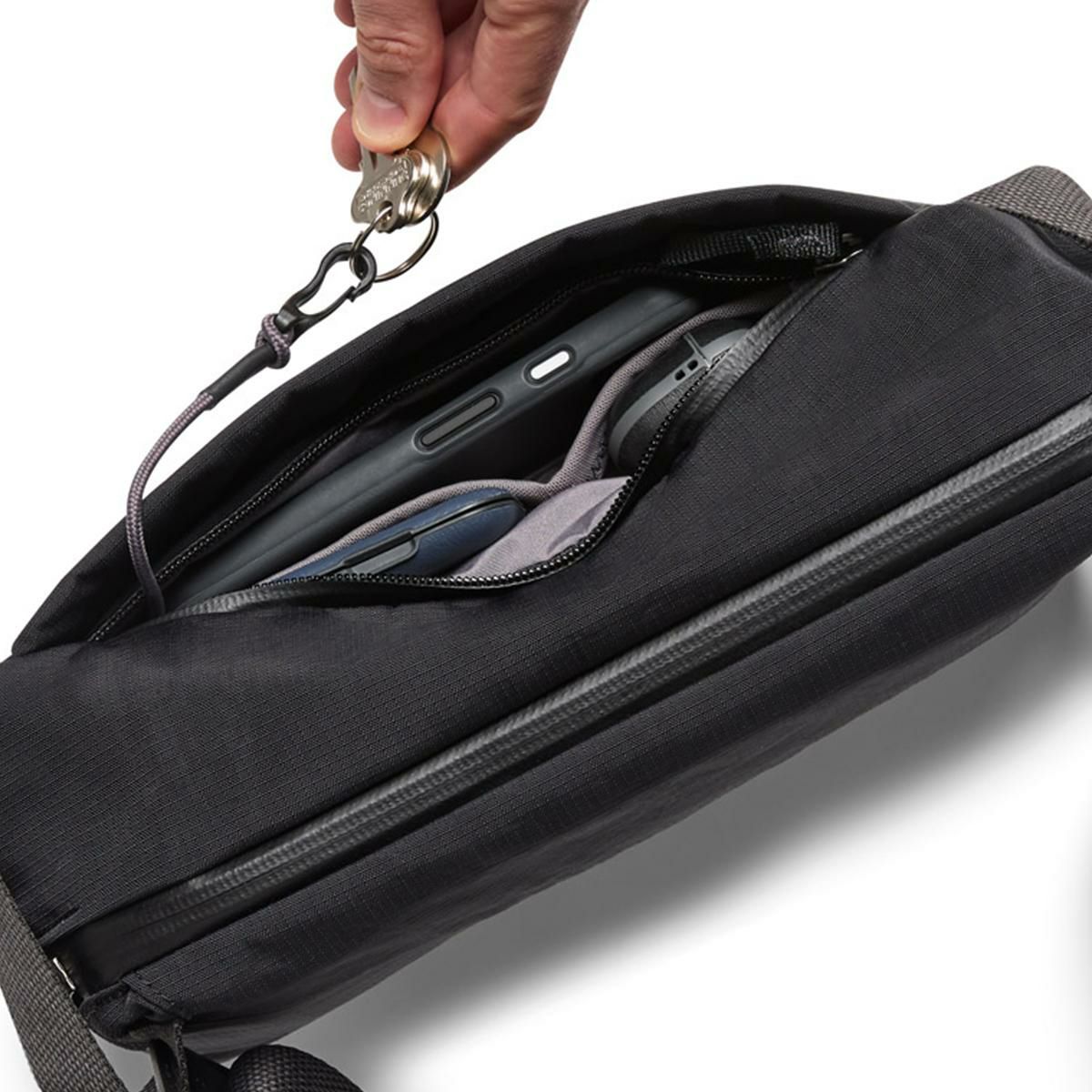 ベルロイ Venture ウエストバッグ Bellroy bmva