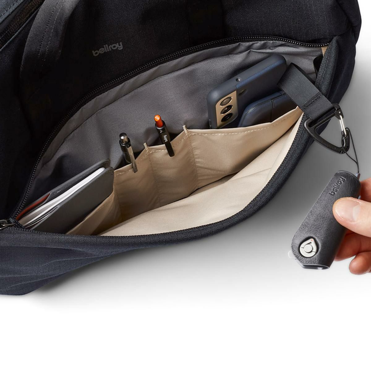 ベルロイ VIA ブリーフケース Bellroy btea