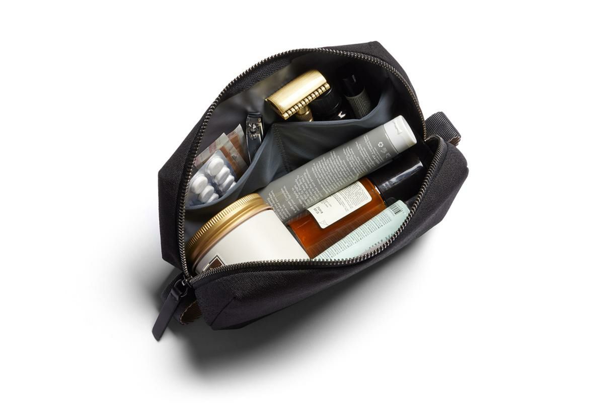 ベルロイ Travel ポーチ Bellroy edka