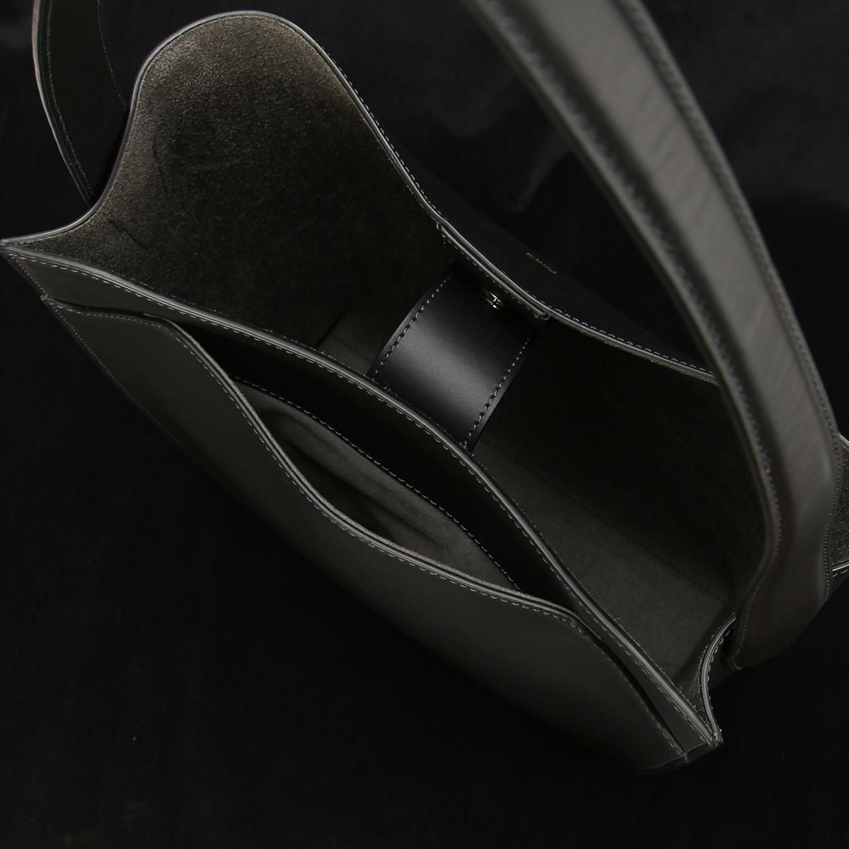 ファーロ Calma ショルダーバッグ FARO cal-shoulder-m