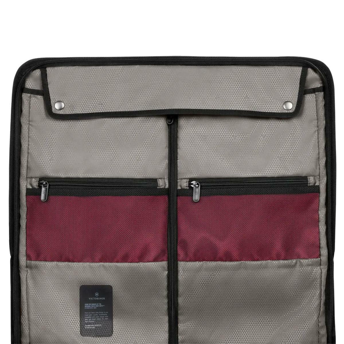 ビクトリノックス CROSSLIGHT ガーメントバッグ Victorinox garment-bag