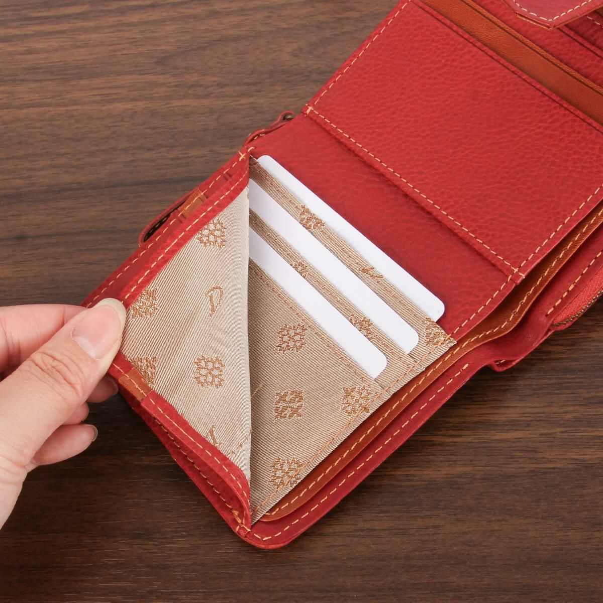 ダコタ ペルリーネ 二つ折り財布 Dakota da-0031700