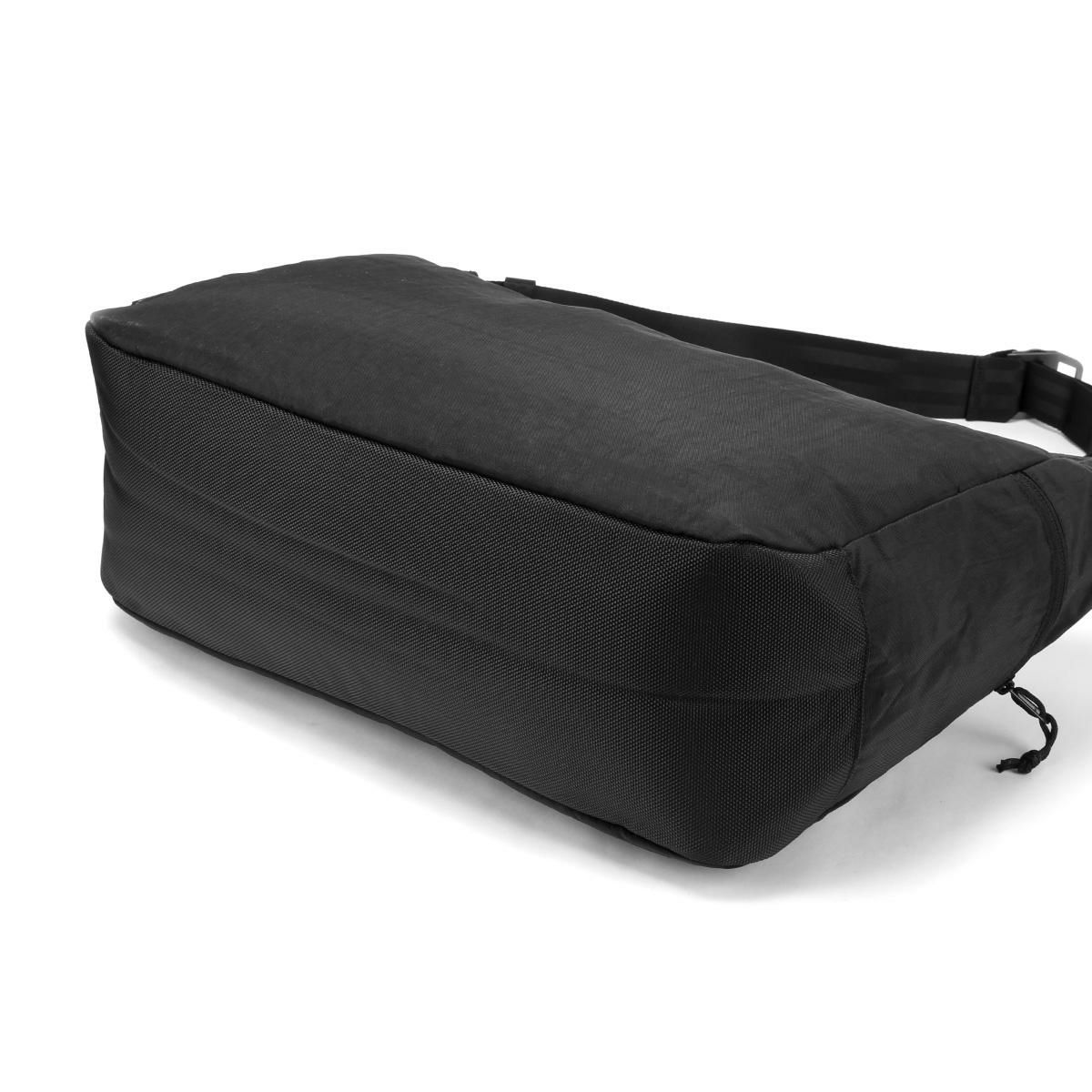 CHROME INDUSTRIES NEWSPAPER MESSENGER メッセンジャーバッグ  jp197