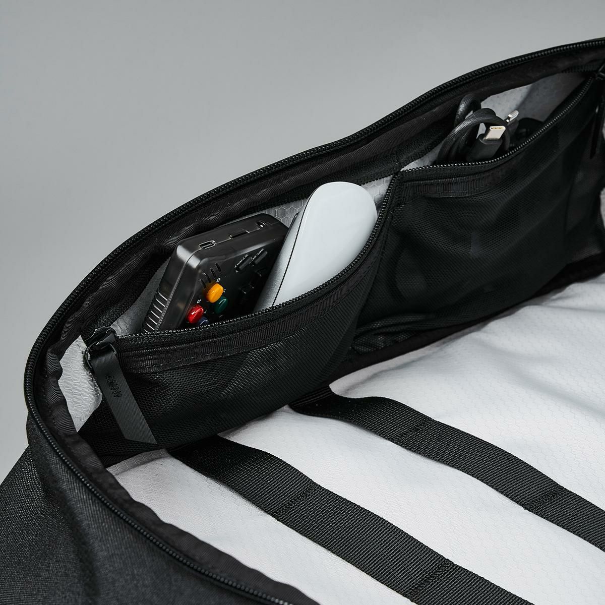 アルパカ elements travel backpack pro リュック ALPAKA elem-tl-bp-axoflux