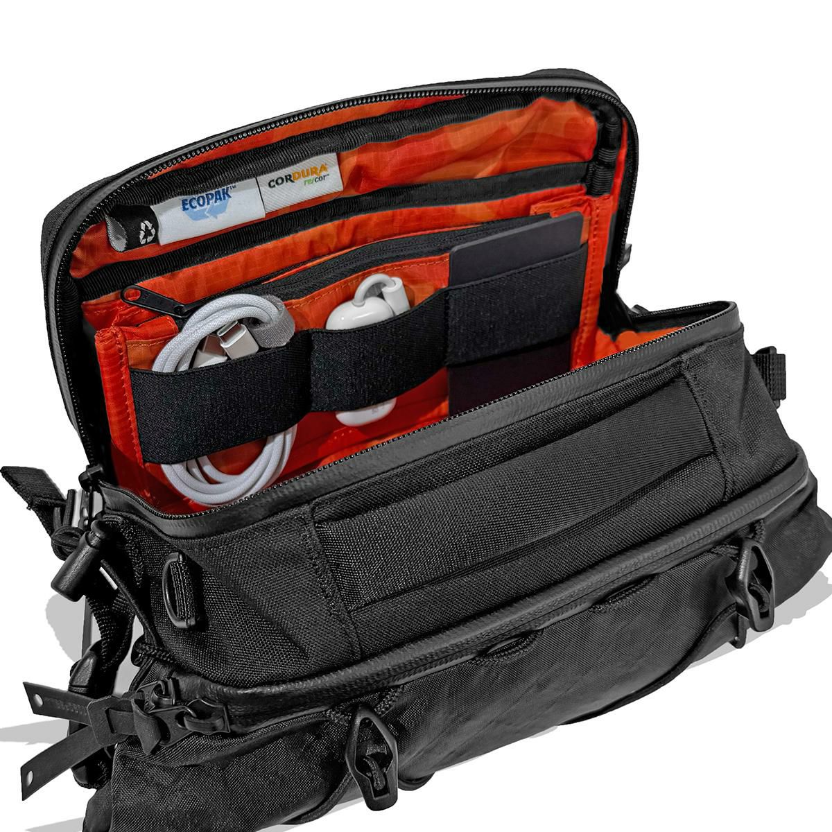 コードオブベル  ショルダーバッグ CODE OF BELL annex-kit