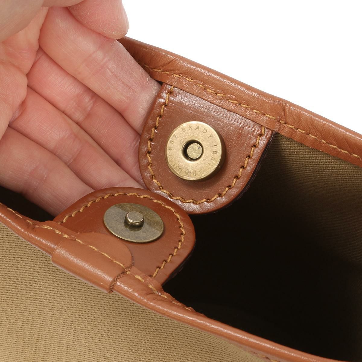 ブレディ FANE ショルダーバッグ Brady fane