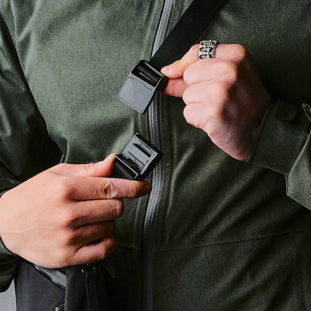 アルパカ flght sling ボディバッグ ALPAKA flght-sling