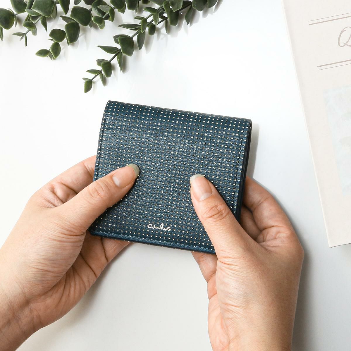 エアリスト PIRIKA 二つ折り財布  air-24474