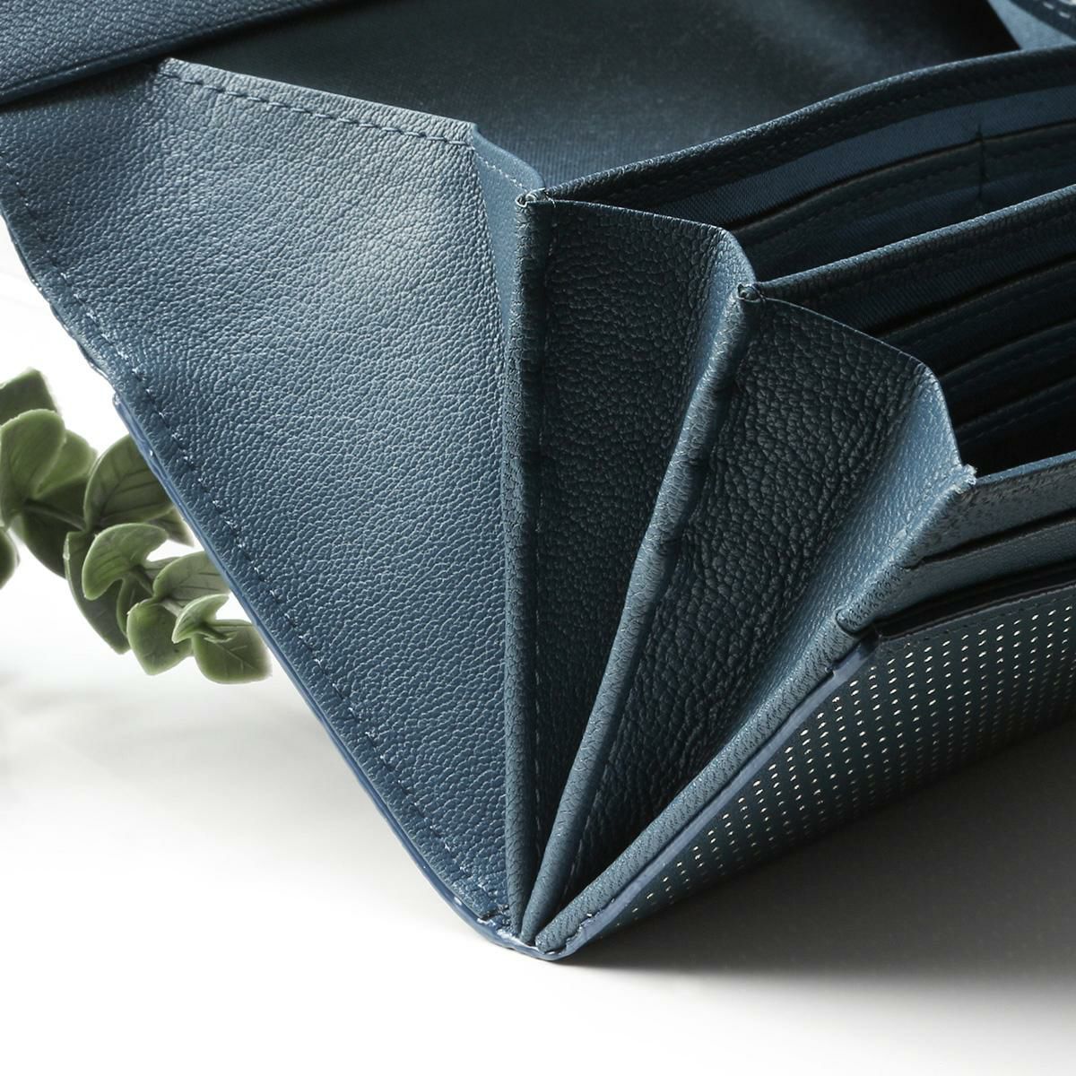 エアリスト PIRIKA 長財布  air-24631