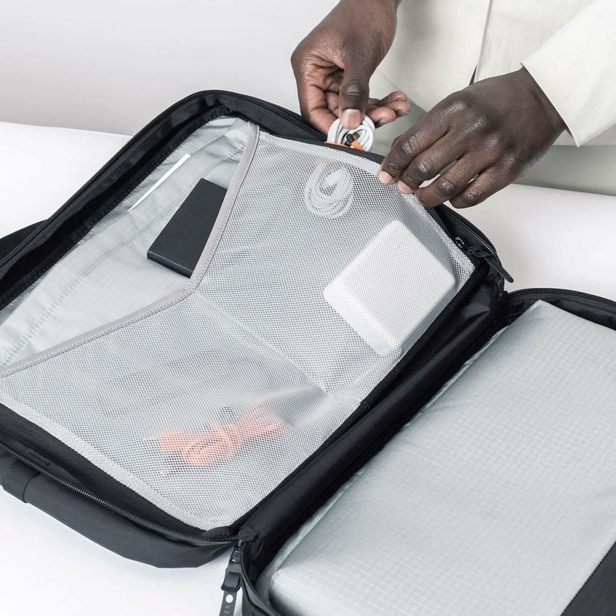 ブラックエンバー KOMPAK EMBER TEX ブリーフケース BLACK EMBER be-7225004