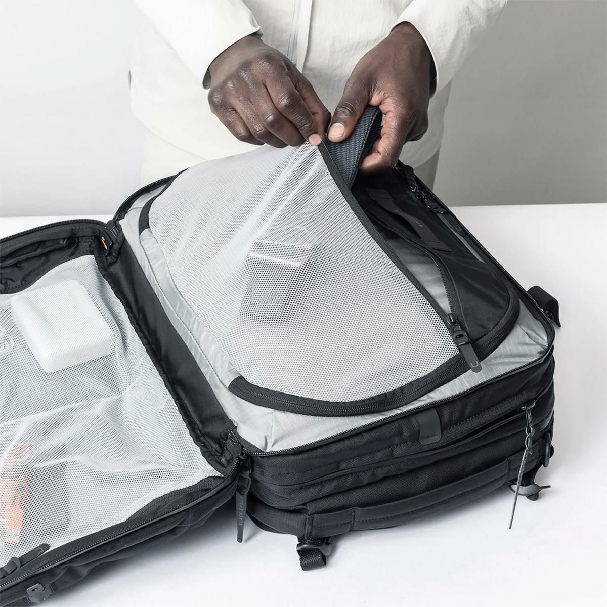 ブラックエンバー KOMPAK EMBER TEX ブリーフケース BLACK EMBER be-7225005