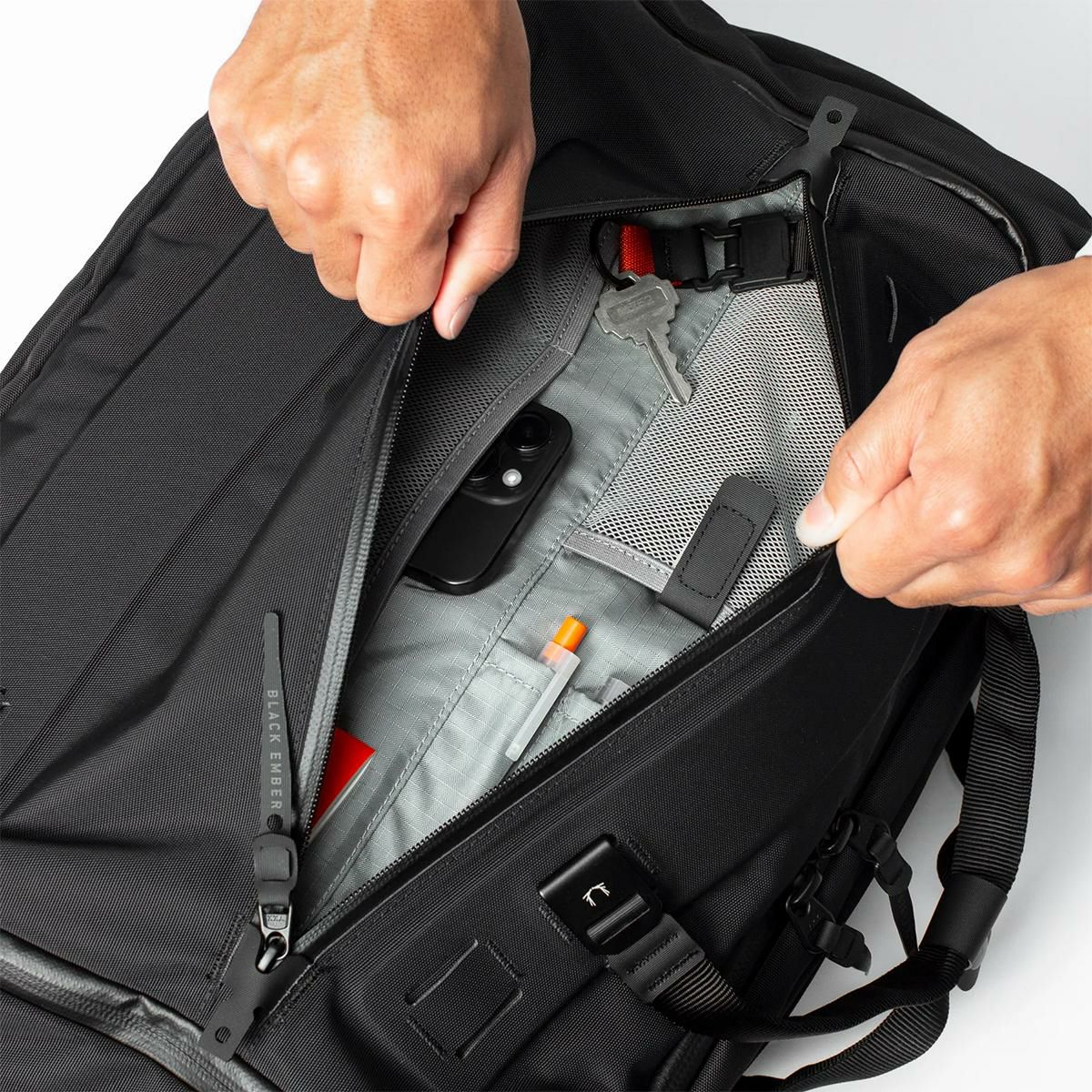 ブラックエンバー KOMPAK EMBER TEX ブリーフケース BLACK EMBER be-7225006