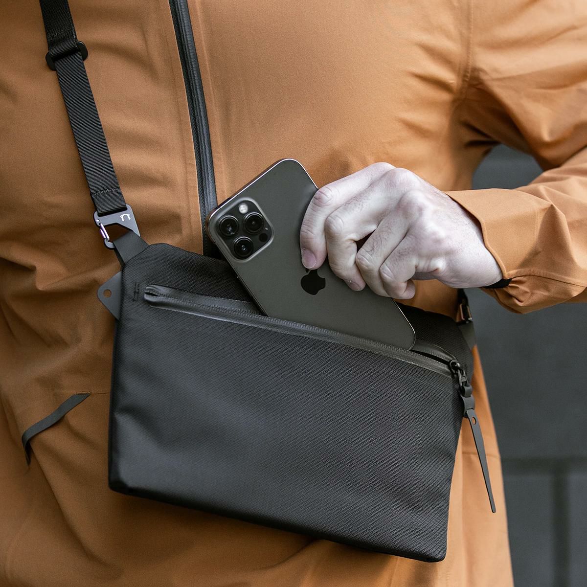 ブラックエンバー SACOCHE EMBER TEX サコッシュ BLACK EMBER be-7225009