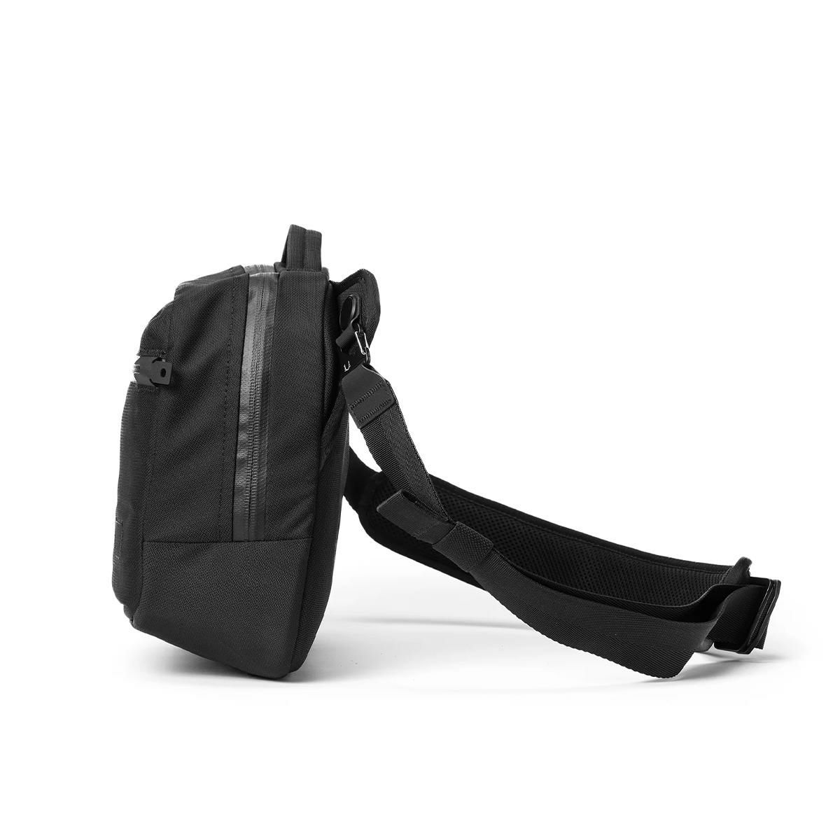 ブラックエンバー GRIP SLING EMBER TEX ショルダーバッグ BLACK EMBER be-7225010