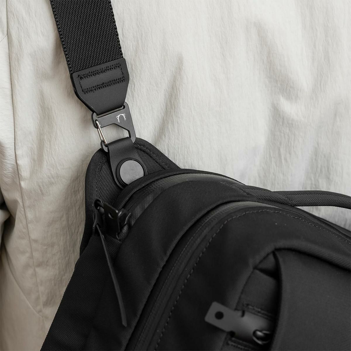 ブラックエンバー GRIP SLING EMBER TEX ショルダーバッグ BLACK EMBER be-7225011