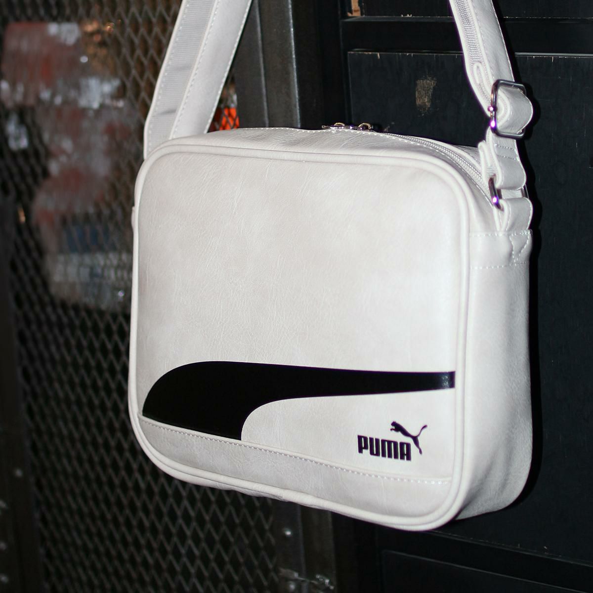 プーマ ヴィンテージコレクション ショルダーバッグ PUMA Vintage collection j20323