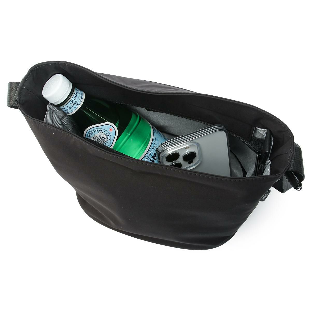 アンクール ハッチ ショルダーバッグ Un coeur hatch K904153