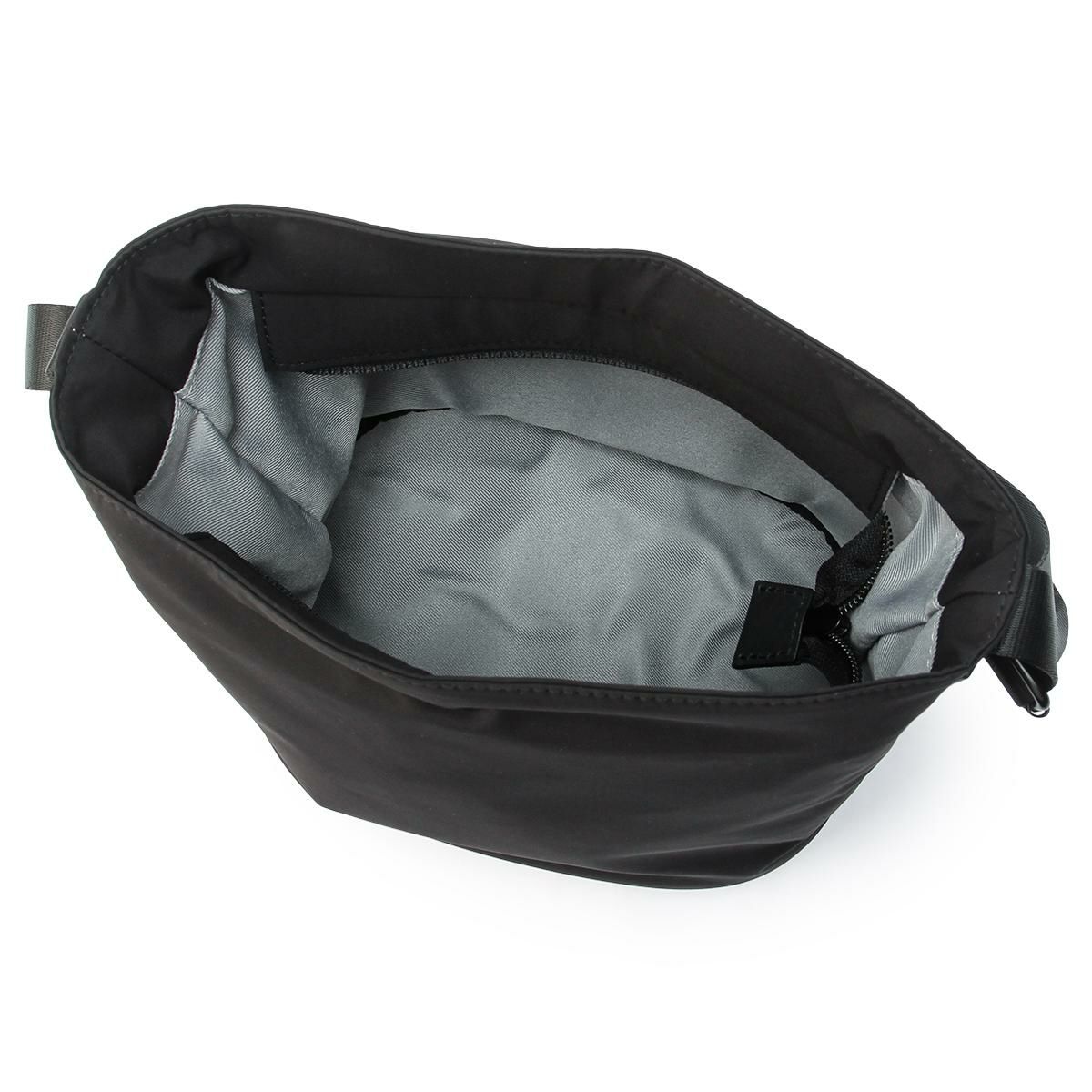 アンクール ハッチ ショルダーバッグ Un coeur hatch K904153