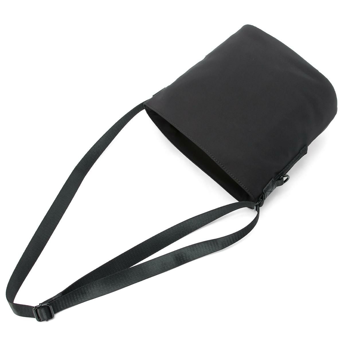 アンクール ハッチ ショルダーバッグ Un coeur hatch K904153