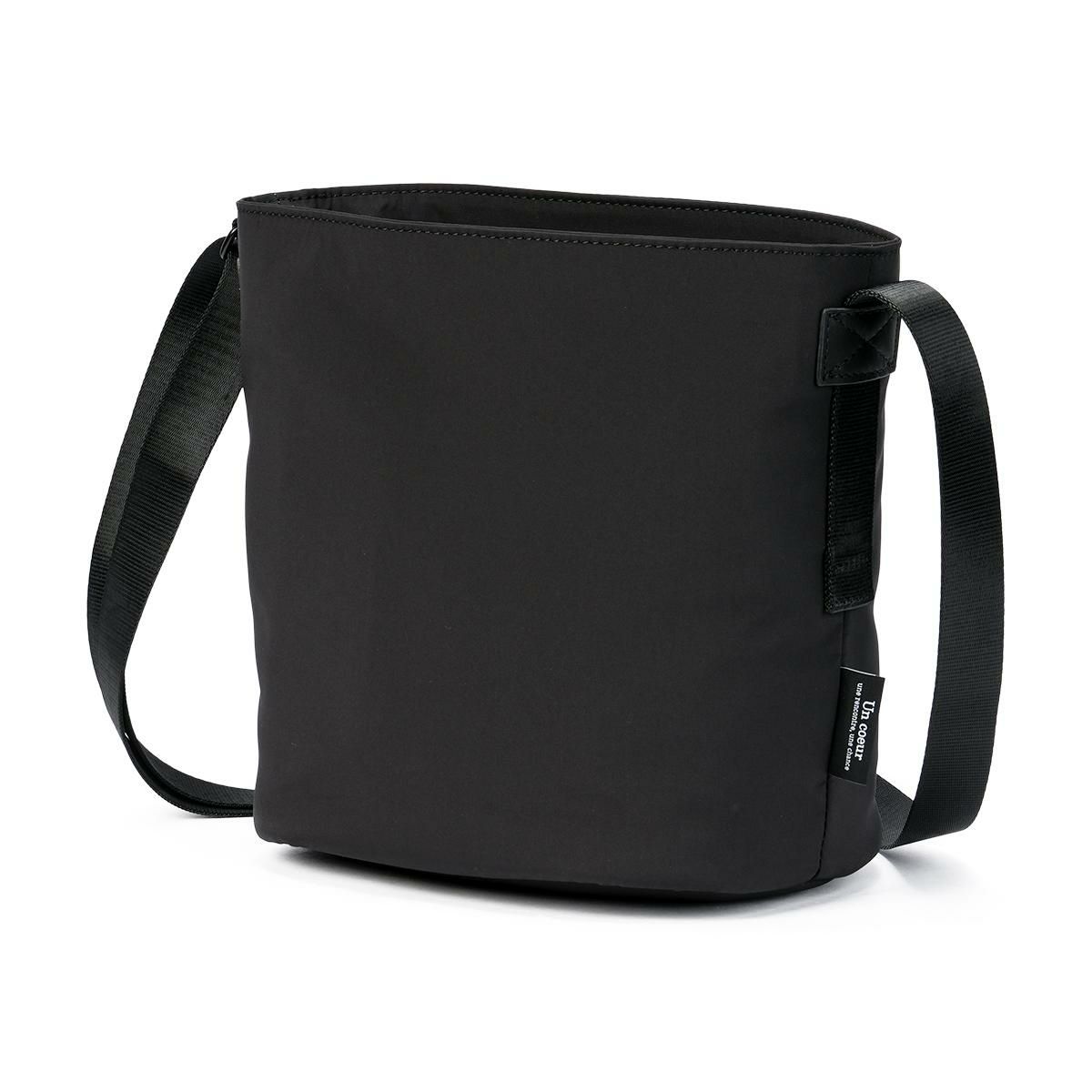 アンクール ハッチ ショルダーバッグ Un coeur hatch K904153